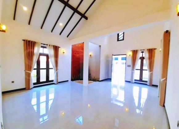 BRAND NEW LUXURY HOUSE FOR SALE in Negombo