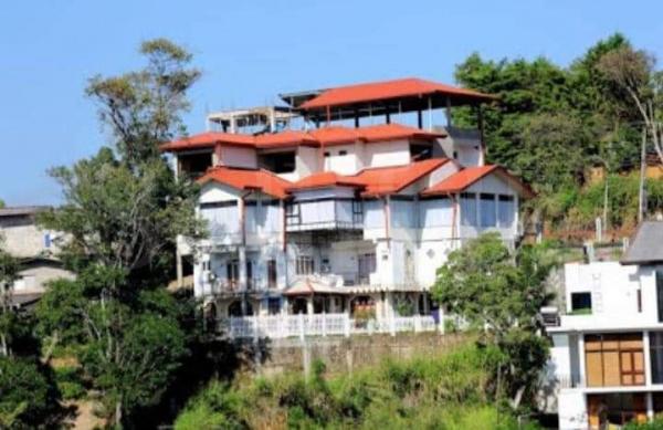 Ella, Bidunuwewa Holiday home 16 rooms & Function hall with 16 p for sale