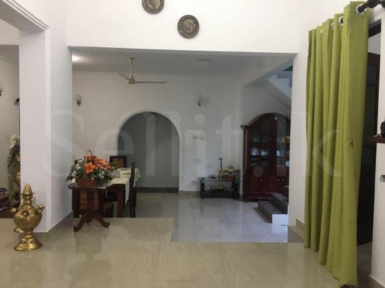House for Rent-200m to Kandy - Digana (654) Main Road.