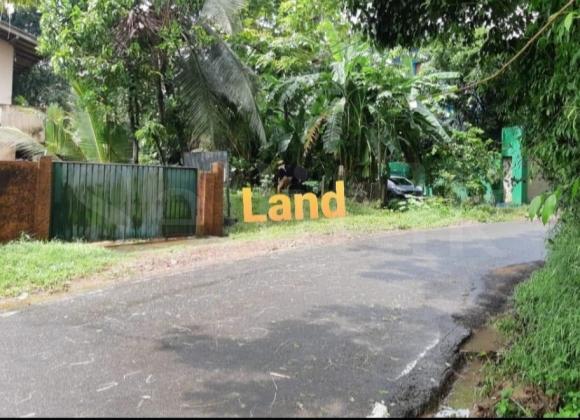 Land for sale in Pannipitiya
