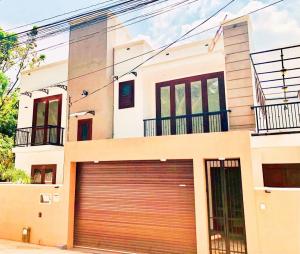 Brand New luxury  house for sale in Athurugirya Millennium cty junction