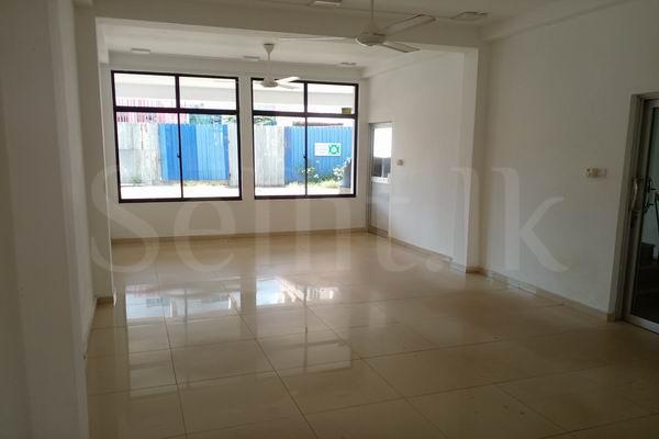 Code 3728 Building for rent acol03