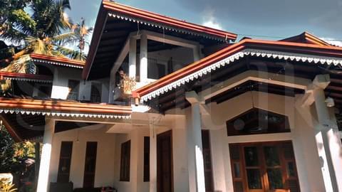 House for sale in Gampaha Miriswaththa