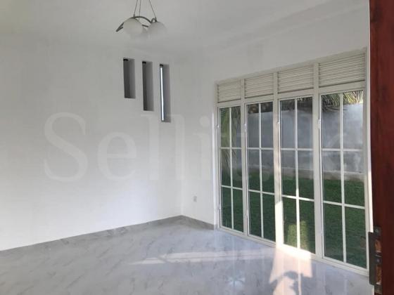 House for sale in Udugampala