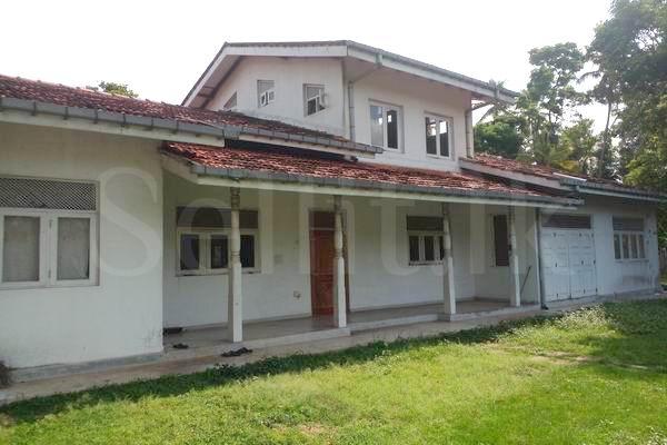 Code 3744 Land withhouses for sale Seeduwa