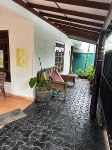 House for sale in Meepe